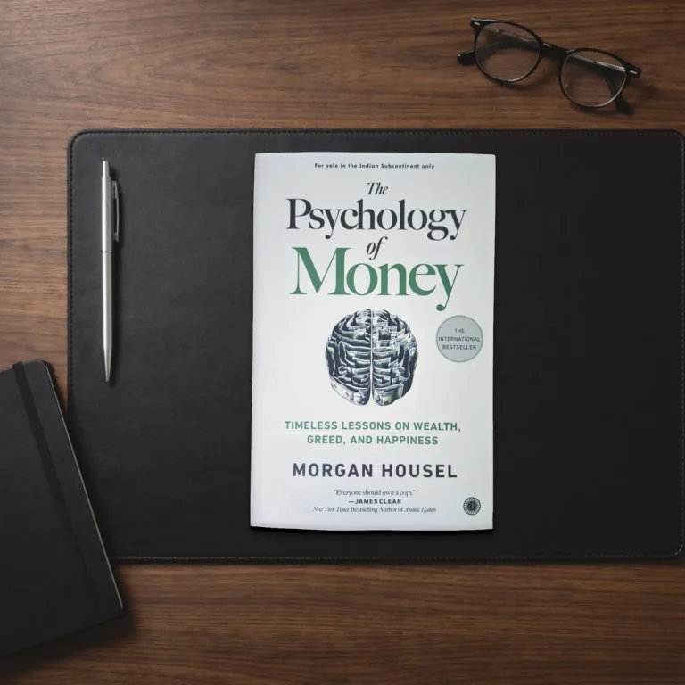 A Hyper Lovely Studio reader gift set featuring a finance and personal development book and A5 notebook, designed for learning, reflection, and productivity.